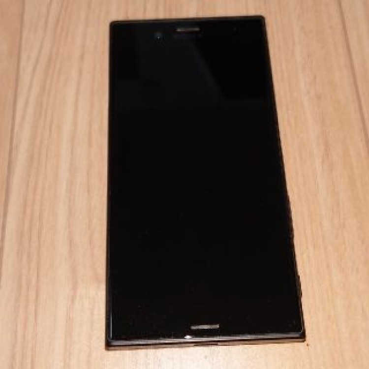 【値下げ】Xperia XZs SOV35 (au)