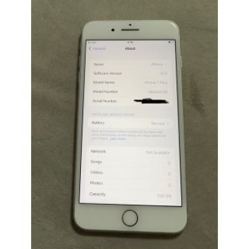 iPhone 7 Plus Silver 256 GB SIMフリー