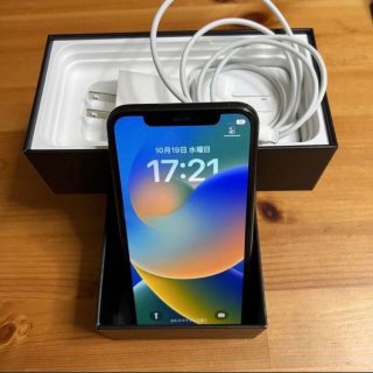 iPhone 11 pro 本体