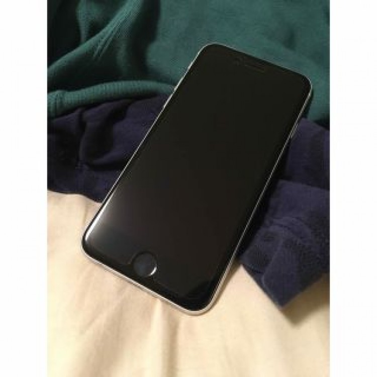 アップル iPhoneSE 第2世代 64GB ホワイト docomo