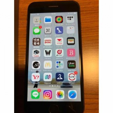 iPhone 8 スペースグレー 64GB SIMフリー　元docomo  美品