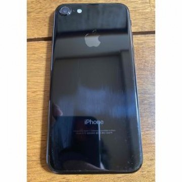 iPhone 7 128GB ブラック SIMフリー