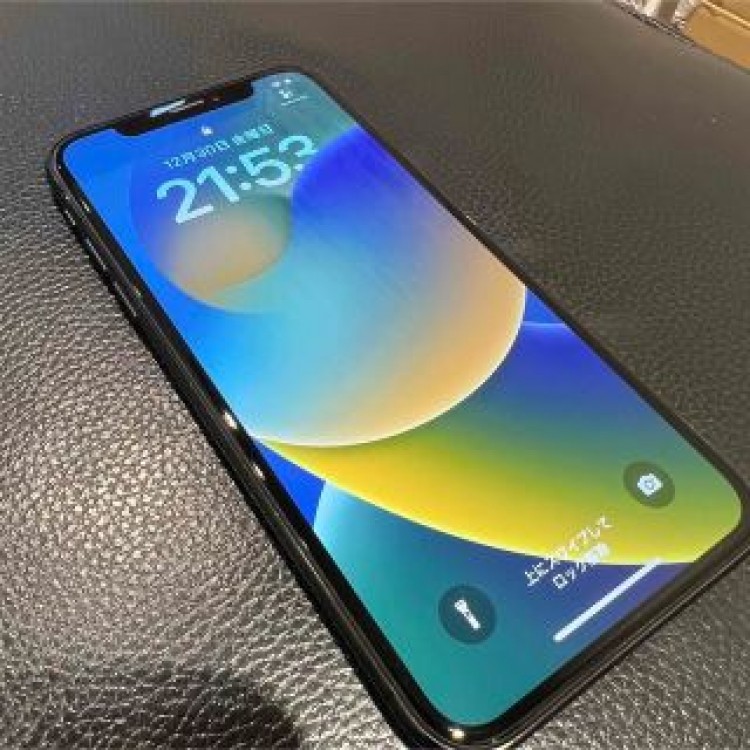 ⑨☆iPhone X本体☆SIMフリー64GB☆シルバー☆新品バッテリー☆送料込
