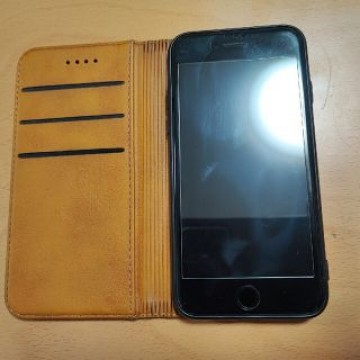 iphone se2　128gb 本体