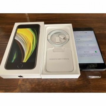 アップル iPhoneSE 第2世代 64GB ブラック au