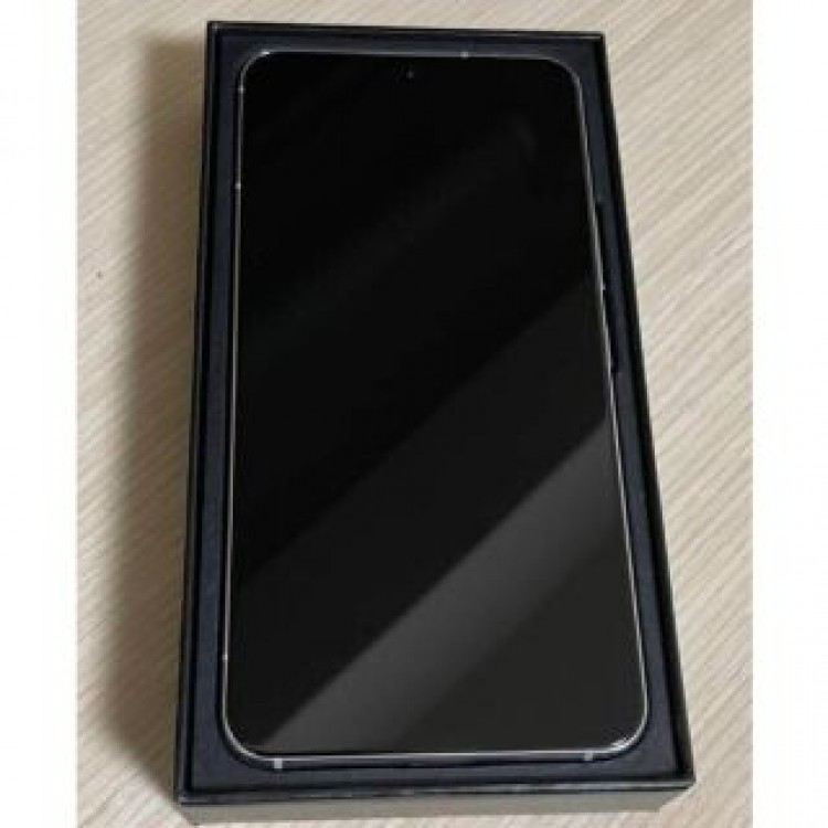 Galaxy S22 ファントムホワイト 256 GB docomo