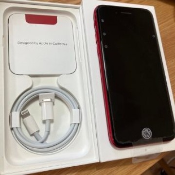 【送料込】iPhone SE (第3世代) レッド 128 GB SIMフリー