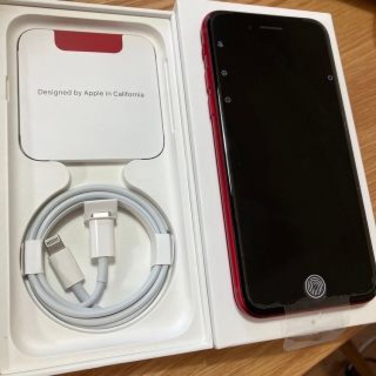 【送料込】iPhone SE (第3世代) レッド 128 GB SIMフリー