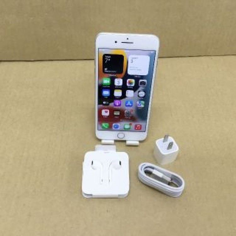 SIMフリー IPHONE8PLUS 64GB 5.5” シルバー 付属品付