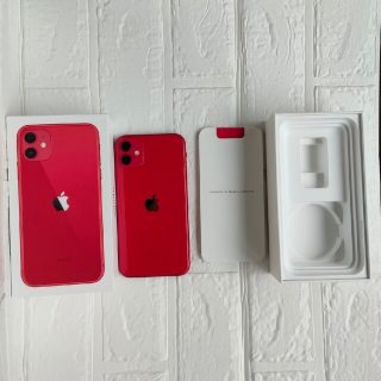 Apple iPhone11 SIMフリー　64gb　レッド　バッテリー容量92