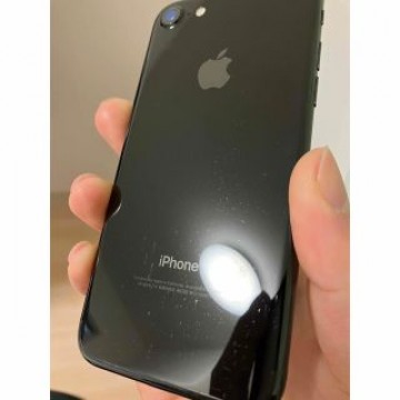 iPhone7本体　32GB