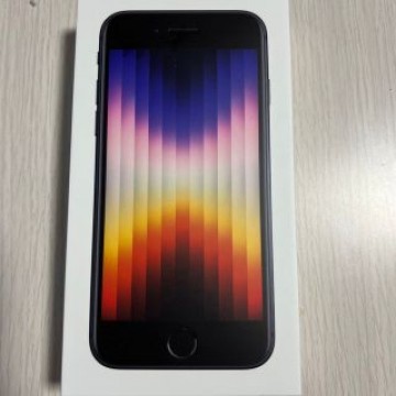 アップル iPhoneSE 第3世代 128GB ミッドナイト au