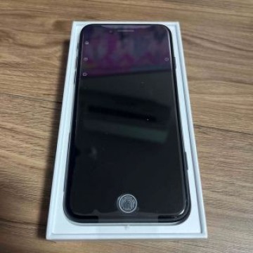 iPhone se 第3世代 (SE3)本体