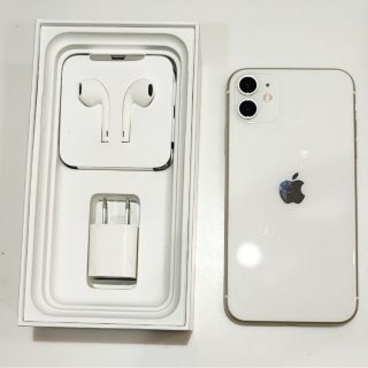 iPhone11 128GB ホワイト SIMフリー【美品】