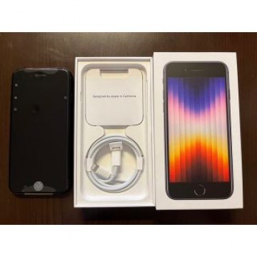 iPhone SE 第3世代 (SE3)本体 64 GB ミッドナイト