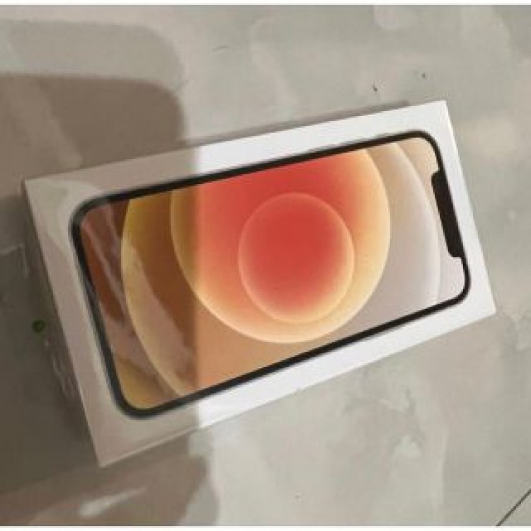 【新品未使用】iPhone12 128 ホワイト