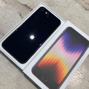 au SIMロック解除済み　iPhone SE 第3世代　128GB