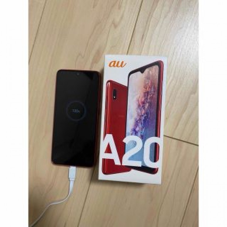 Galaxy A20 レッド 32 GB au