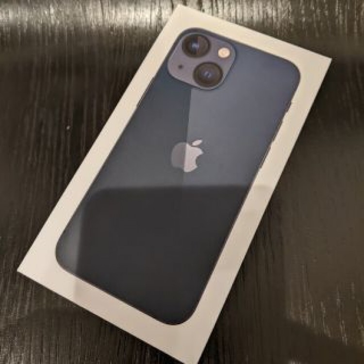 iPhone 13 mini 黒 128 GB docomo 新品未使用 引取可