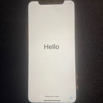 iPhone XR  64G（黒）