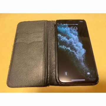iPhone 11 Pro  256 GB SIMフリー　ケース付き