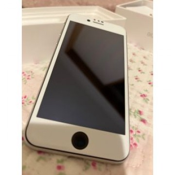 アップル iPhoneSE 第2世代 256GB ホワイト