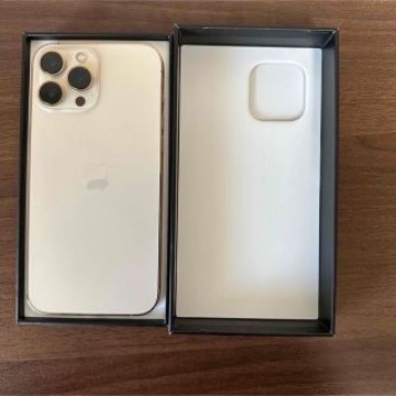 【美品】iPhone13 ProMAX 256GB ゴールド