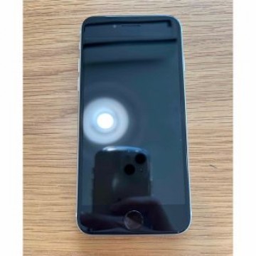 iPhone se第2世代　128GB 訳あり