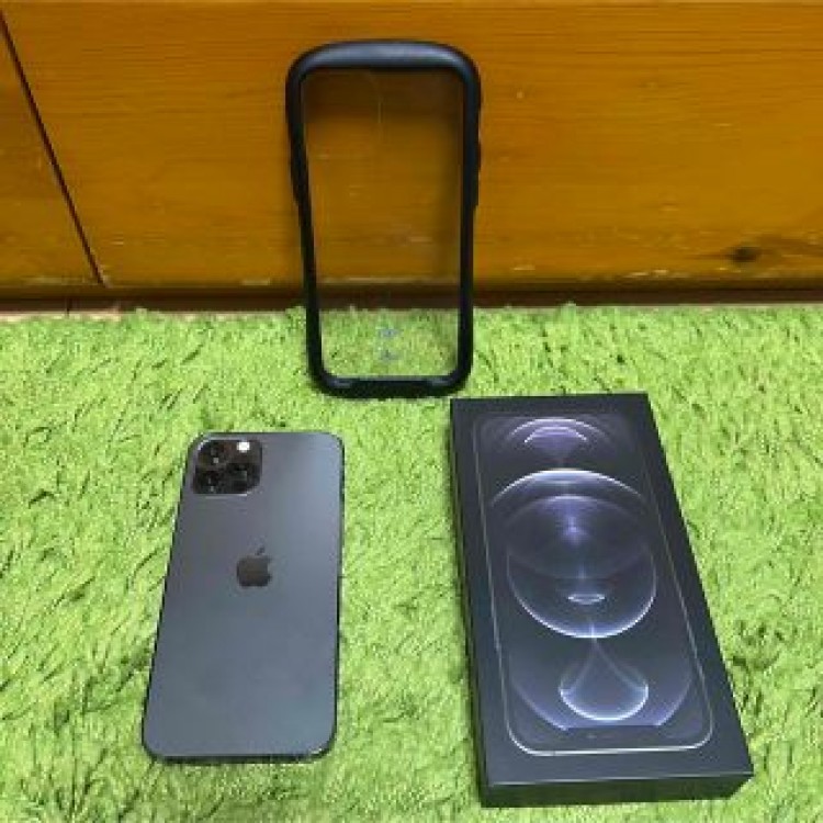 美品 iPhone12 pro 128gb graphite iFaceケース付