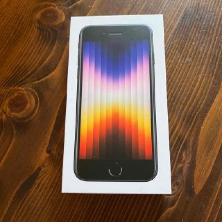 iPhone SE3 64GB ミッドナイト