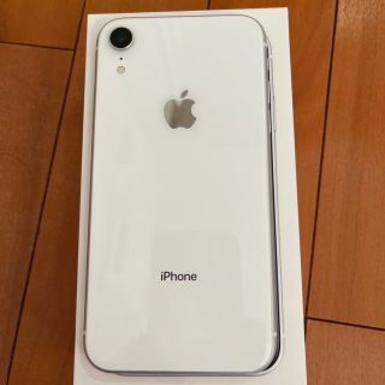 iPhone XR 64GB White 本体、画面フィルム付