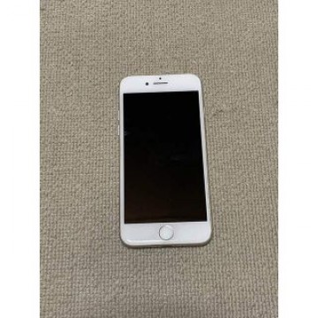 iPhone 7 Silver 128 GB SIMフリー