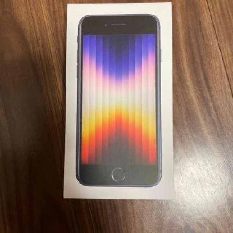 iPhoneSE3 128GB ミッドナイト