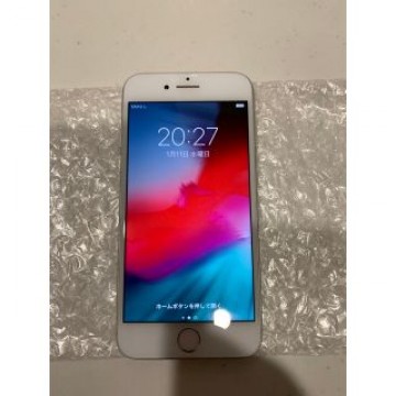 iPhone8 64GB シルバー　充電95%