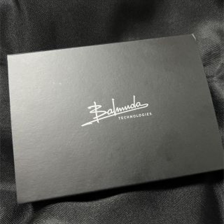 【美品・動作確認のみ】バルミューダフォン BALMUDA Phone