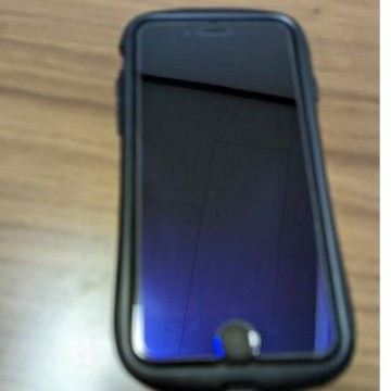 iPhoneSE2　美品(iFaceとガラスフィルム付き)