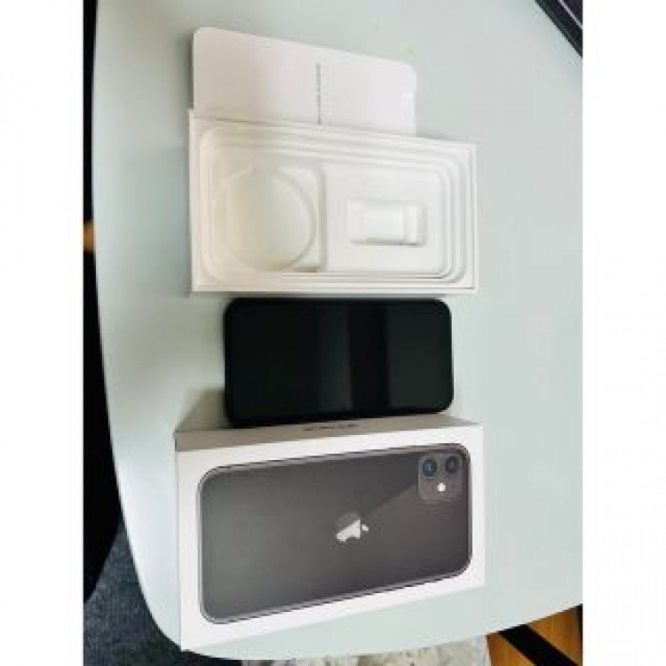 iPhone11ブラック64GB SIMフリー