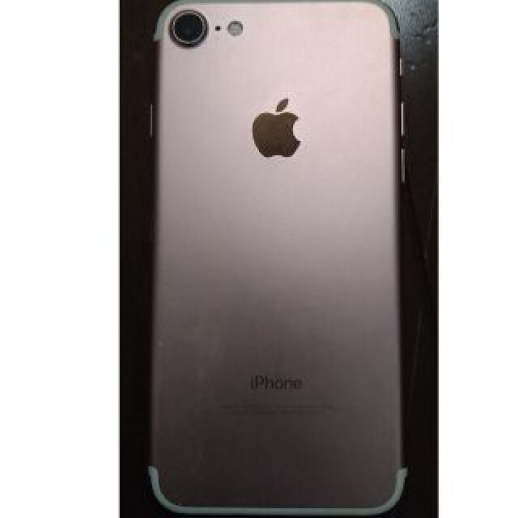 iPhone7　SIMフリー128GB バッテリー97%　訳あり