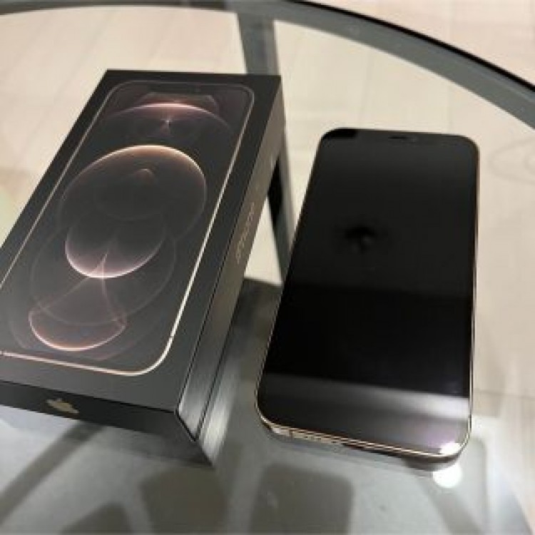 iPhone 12