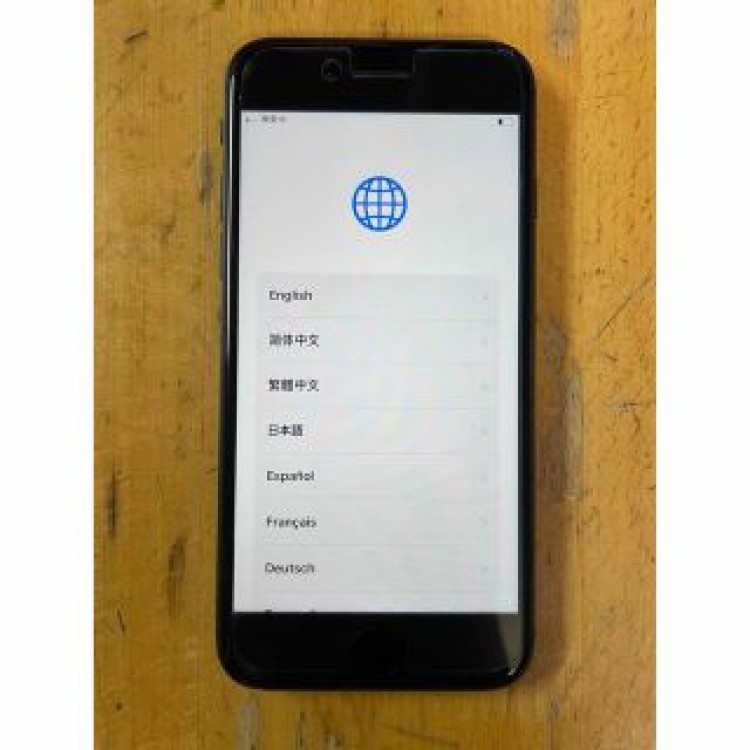 iPhone8 本体　64GB スペースグレイ