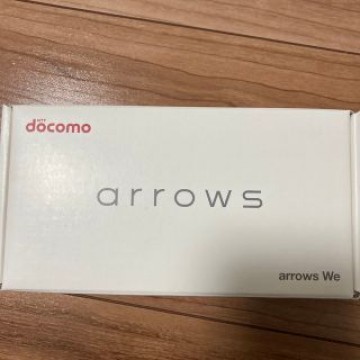 FUJITSU arrows We F-51B ホワイト