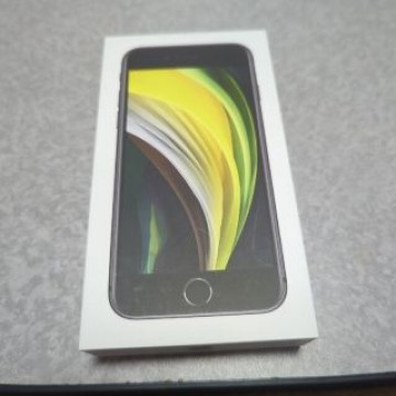 美品　アップル iPhoneSE 第2世代 128GB ブラック au