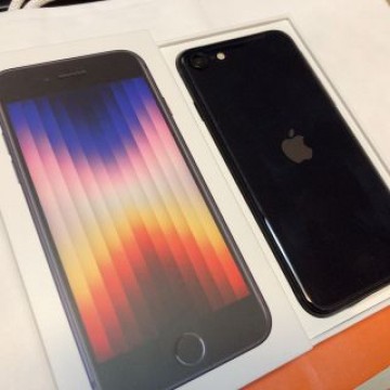 【新品未使用】iPhone SE3 64GB