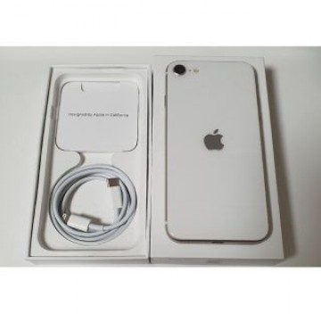 iPhone se 3 世代　64gb　ホワイト