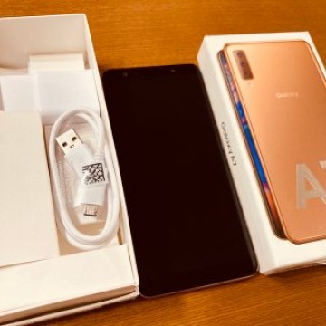 Galaxy A7 美品　ゴールド SM-A750C