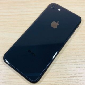 美品 ﾊﾞｯﾃﾘｰ100％ iPhone8 256GB P60