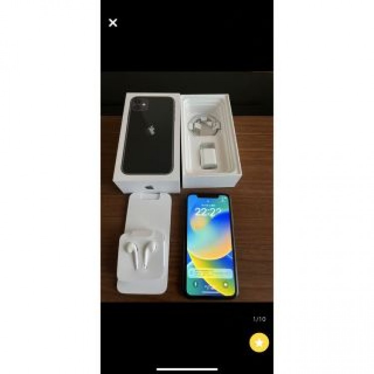 iPhone11 64GB ブラック　付属品あり　SIMロック解除 docomo