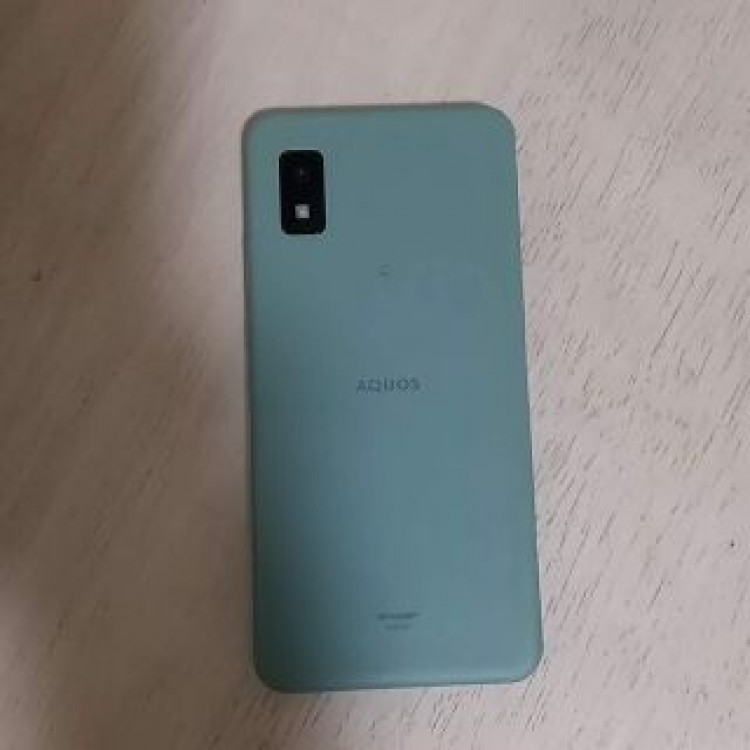 AQUOS wish SHG06  オリーブグリーン