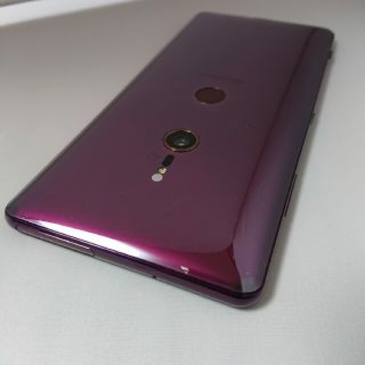 ◆ docomo Xperia XZ3 SO-01L ボルドーレッド 64GB