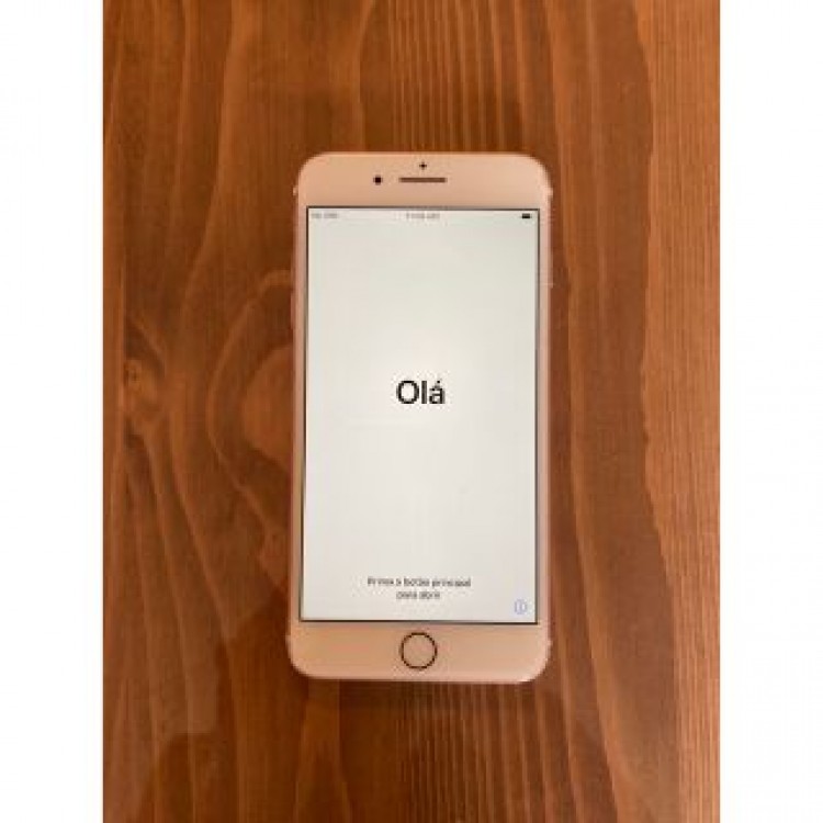 iPhone 7 プラス　128 SIMロックありau